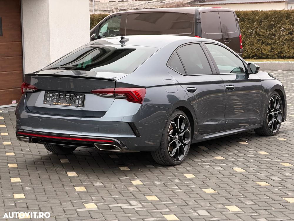 Skoda Octavia 2.0 TSI RS Plus - 9