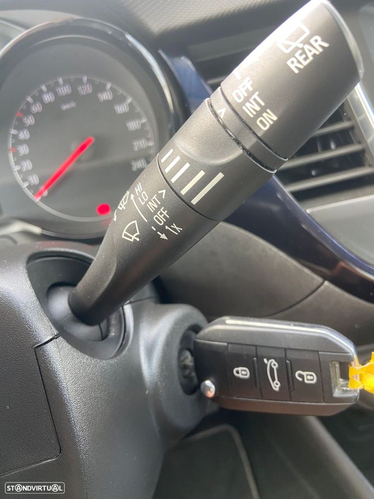 Opel Crossland X 1.2 Edition - 18