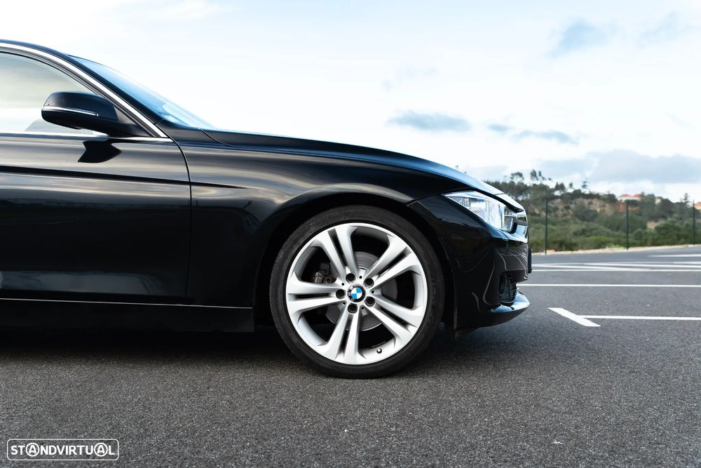 BMW 320 d Blue Performance - 12