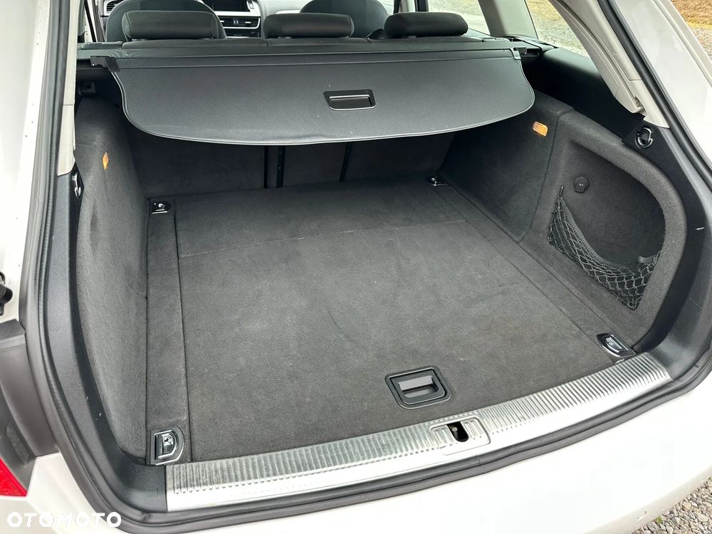 Audi A4 Avant 2.0 TDI - 16