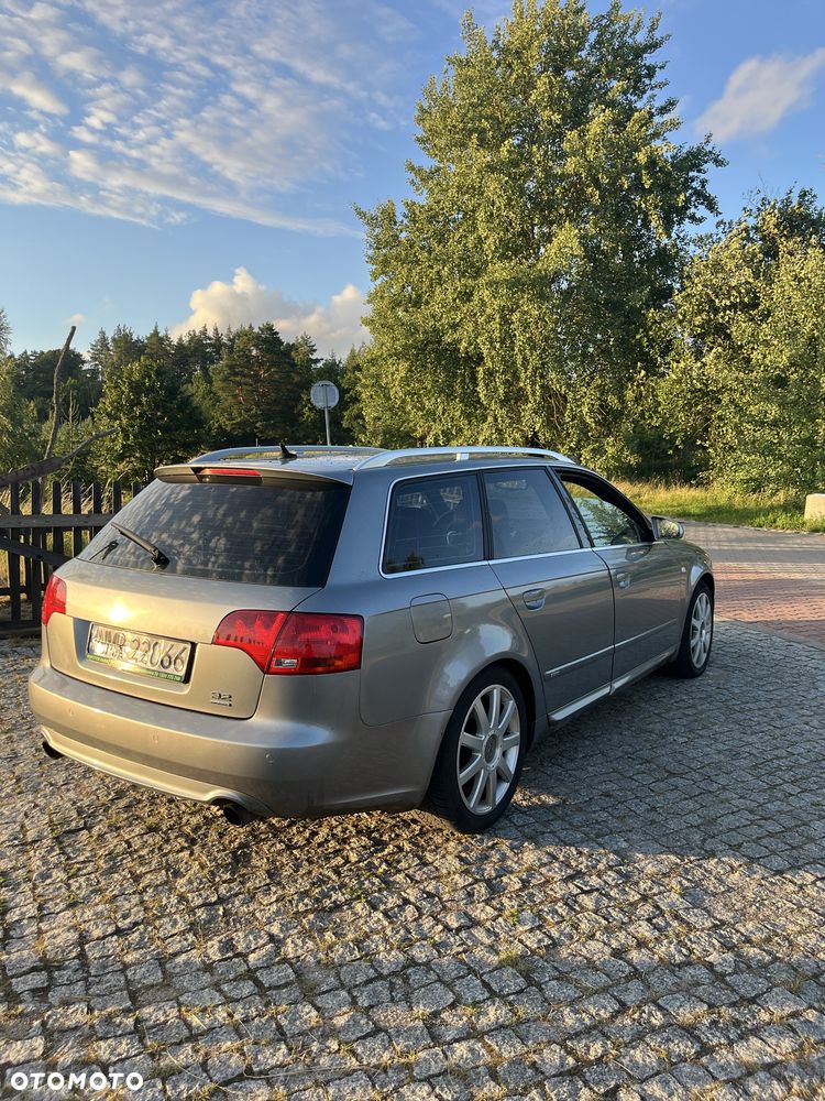 Audi A4 Avant - 4