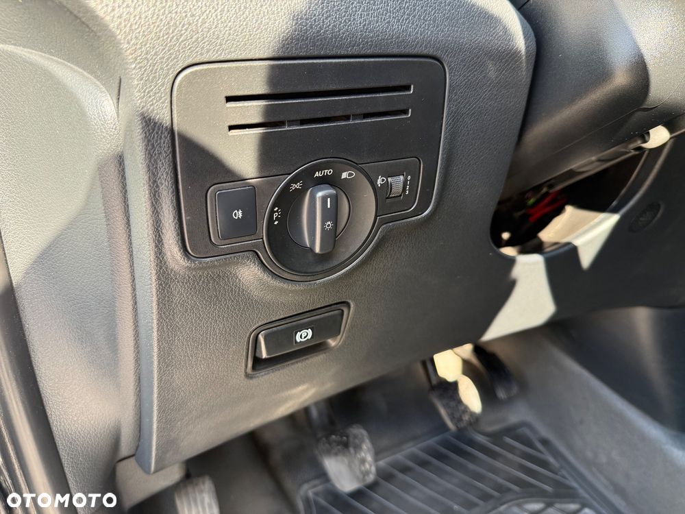 Mercedes-Benz Vito Tourer Base 447.701 - 15