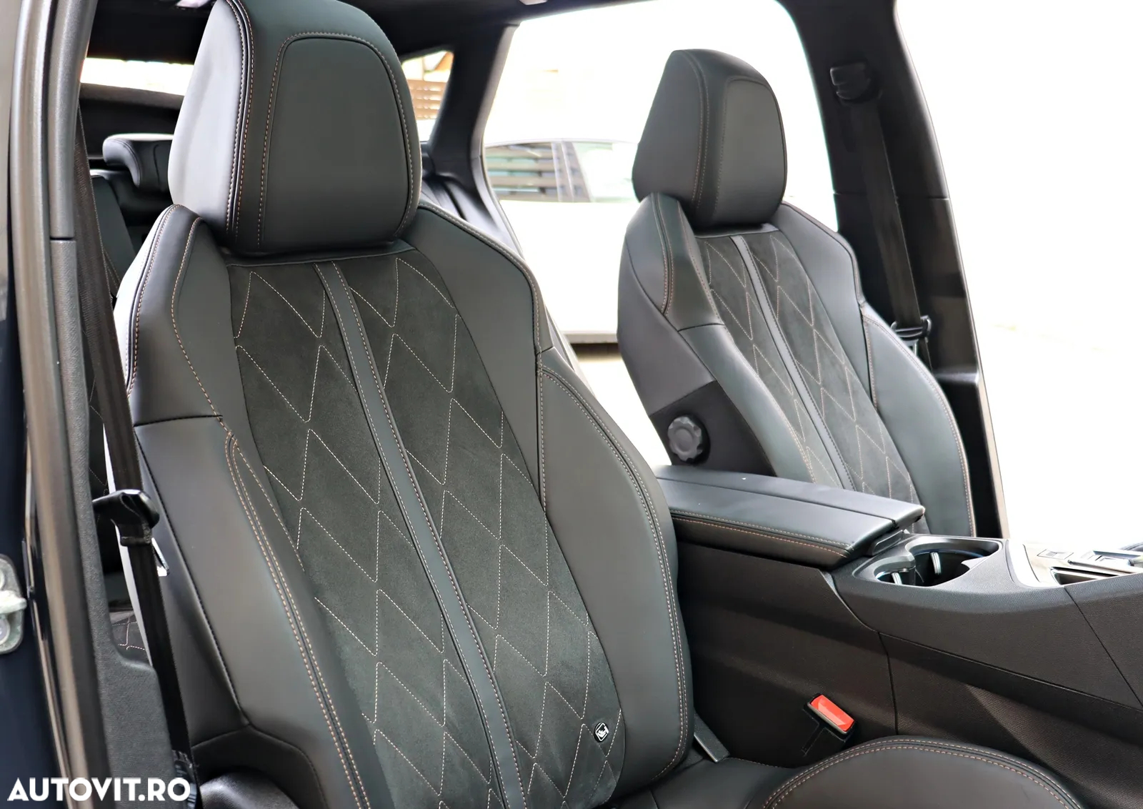 Peugeot 3008 2.0 BlueHDI S&S EAT8 GT - 16