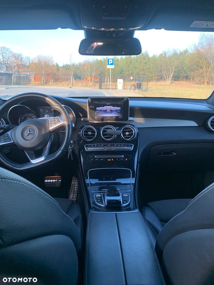 Mercedes-Benz GLC 220 d 4Matic 9G-TRONIC AMG Line - 8