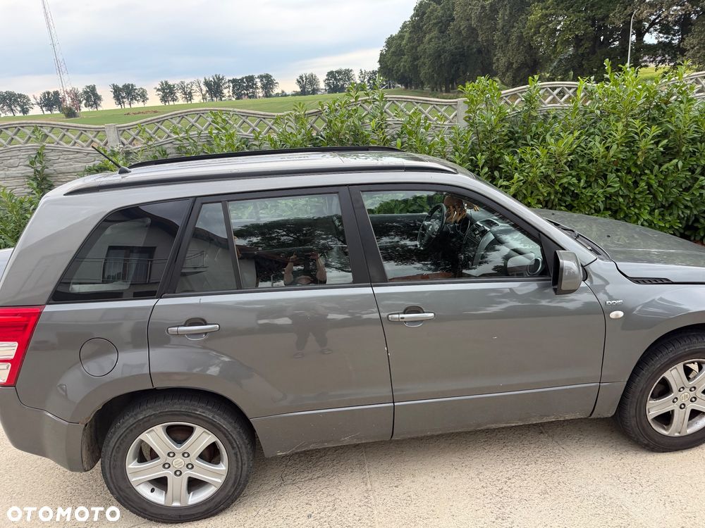 Suzuki Grand Vitara 1.9 DDiS - 4