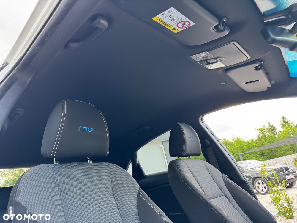 Hyundai i30 1.4 Premium - 30