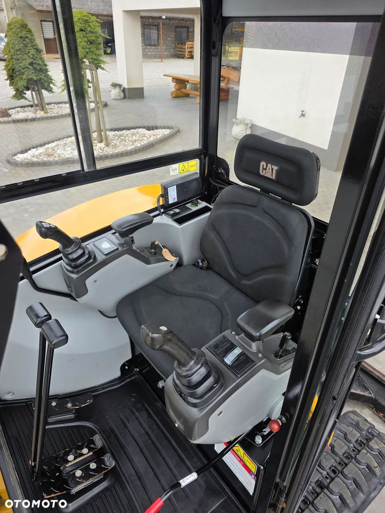 Caterpillar CAT 302.7 D CR mini koparka szybkozłącze 3 łyżki piękna serwisowana 1 wł JCB sprowadzona - 8