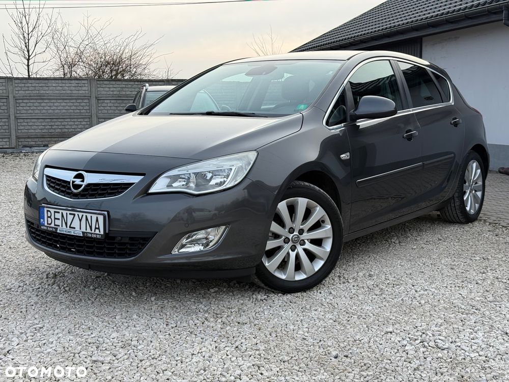Opel Astra 1.4 T Cosmo - 4
