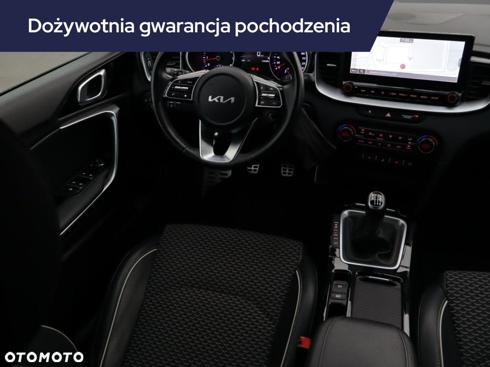 Kia Ceed - 9