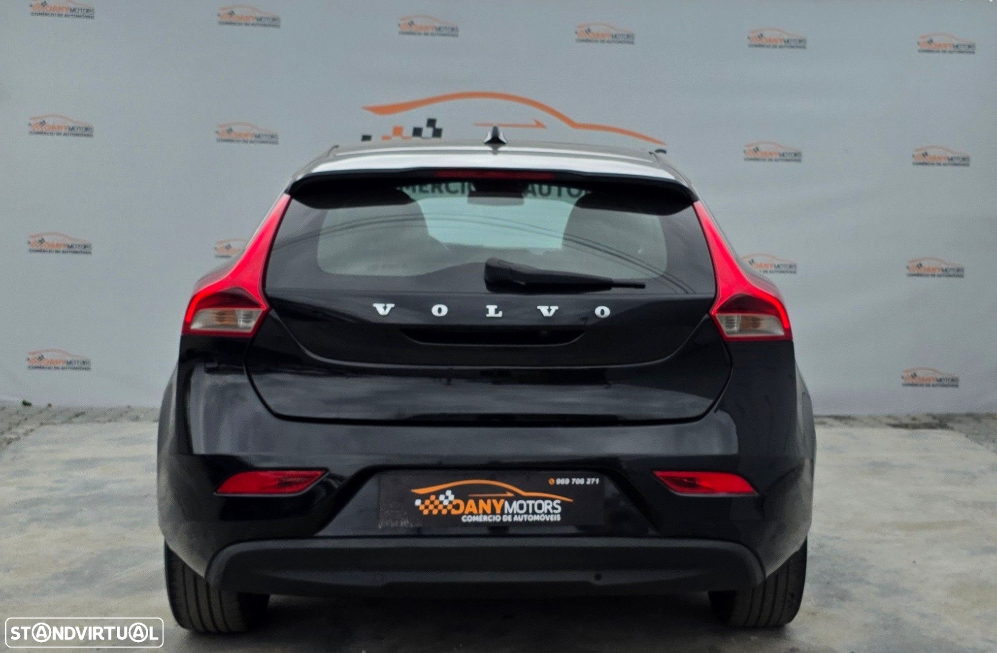 Volvo V40 1.6 D2 Momentum - 6