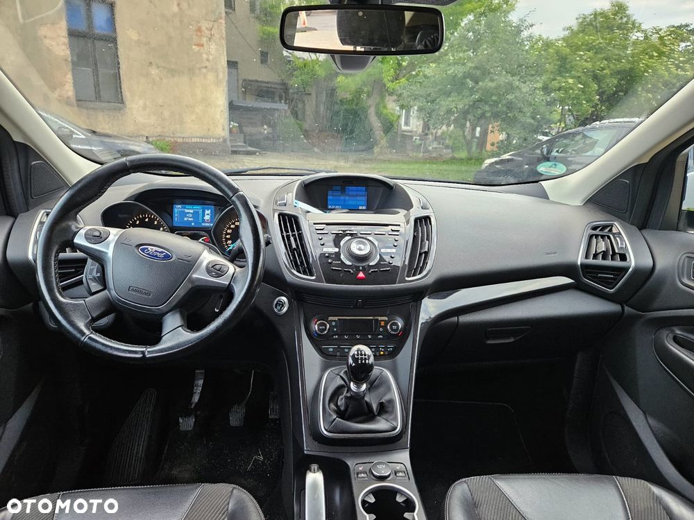 Ford Kuga - 3