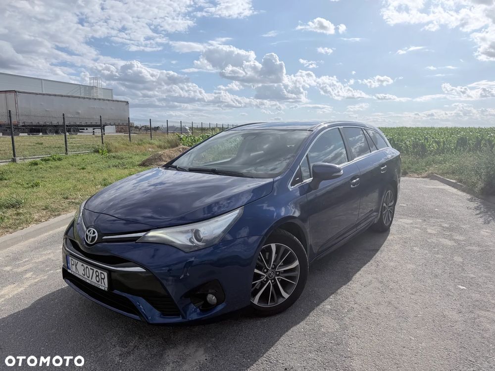 Toyota Avensis 1.8 Premium MS - 5