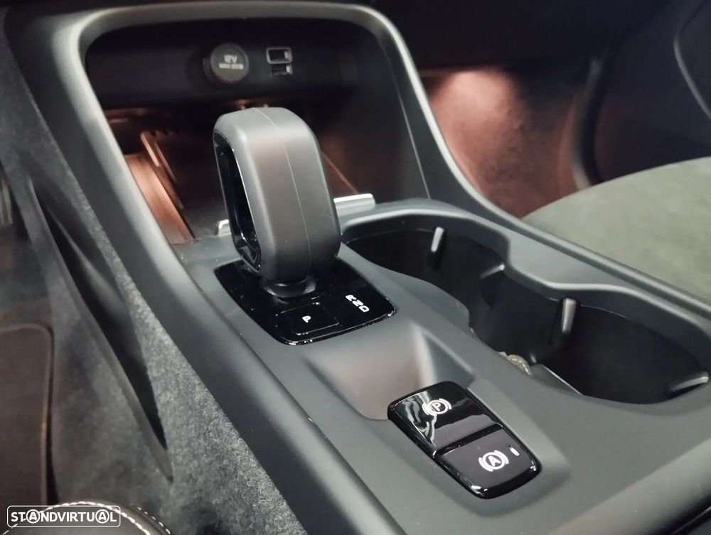 Volvo XC 40 1.5 T2 Core Auto - 35