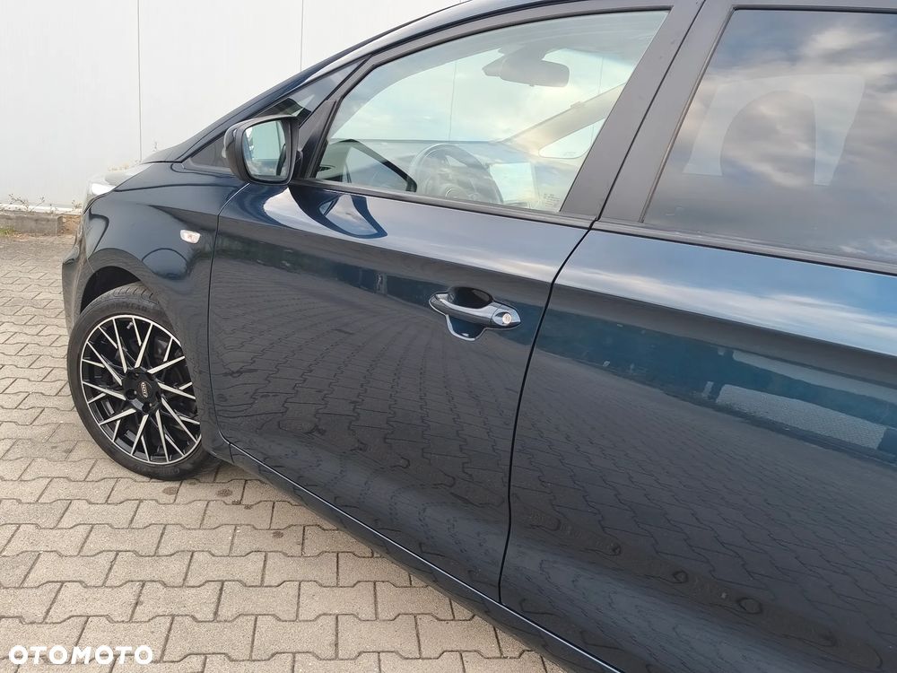 Kia Carens 1.6 GDI M EU6 - 19