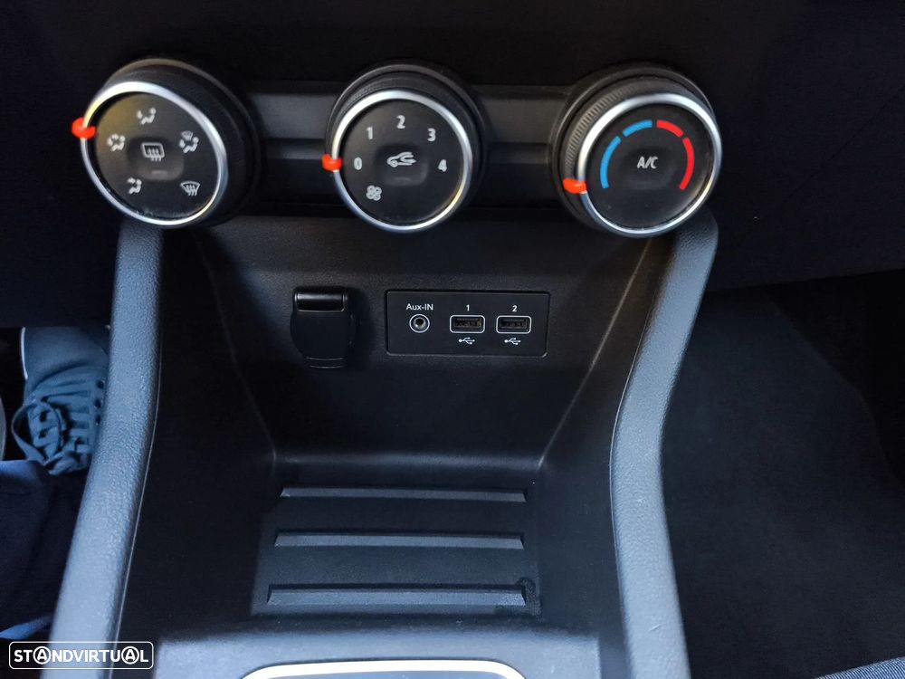 Renault Clio 1.0 TCe Exclusive - 19