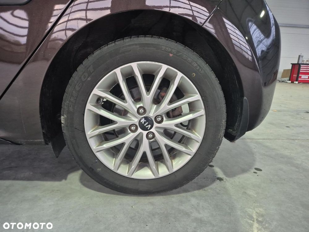 Kia Rio - 18
