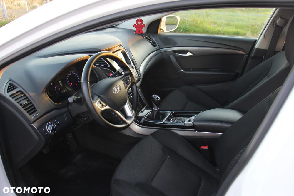 Hyundai i40 - 23
