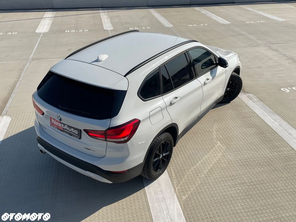 BMW X1 sDrive18i Business Edition - 11