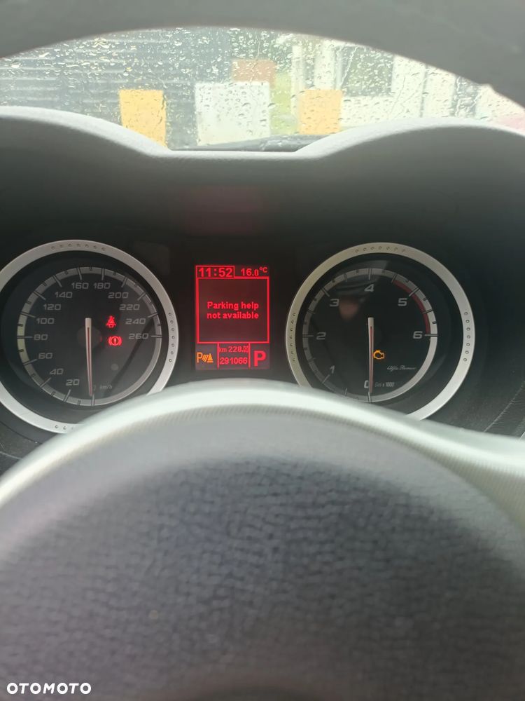 Alfa Romeo 159 1.9JTDM Q-Distinctive - 9