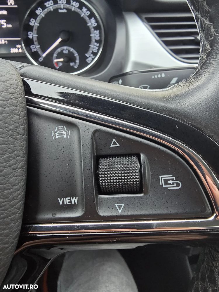 Skoda RAPID 1.0 TSI Style - 14