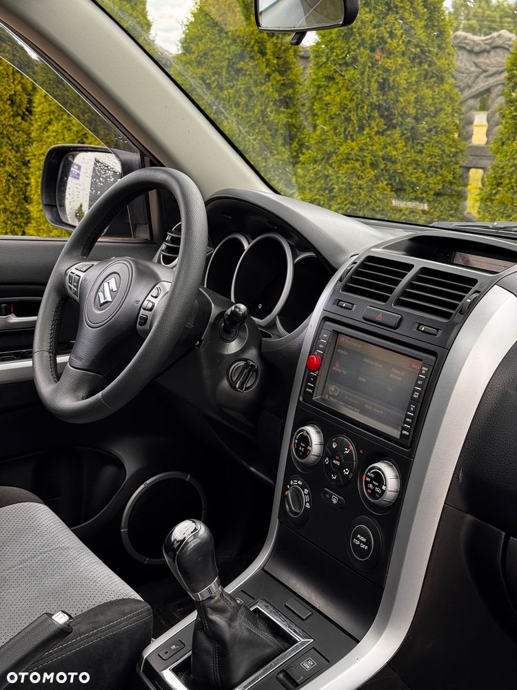 Suzuki Grand Vitara 1.9 DDiS Comfort+ DPF - 26
