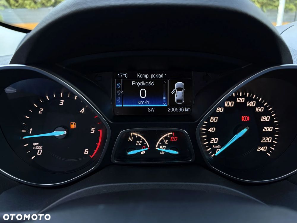 Ford Kuga 2.0 TDCi FWD Titanium - 22