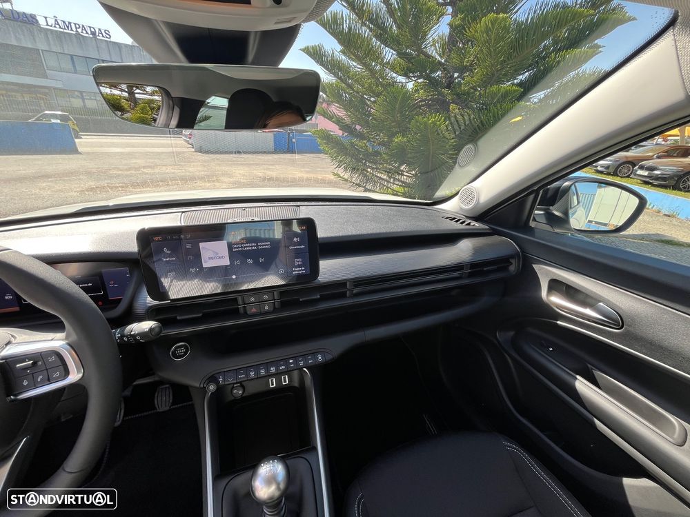 Jeep Avenger 1.2 GSE T3 Altitude - 34