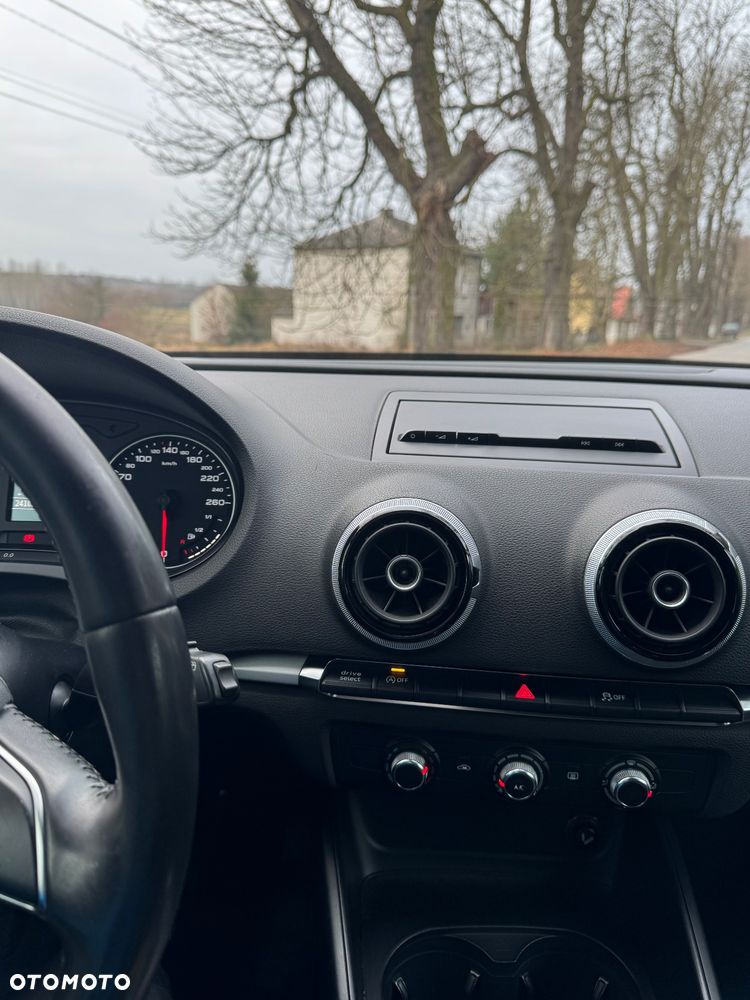 Audi A3 Sportback 2.0 TDI Quattro Attraction - 18