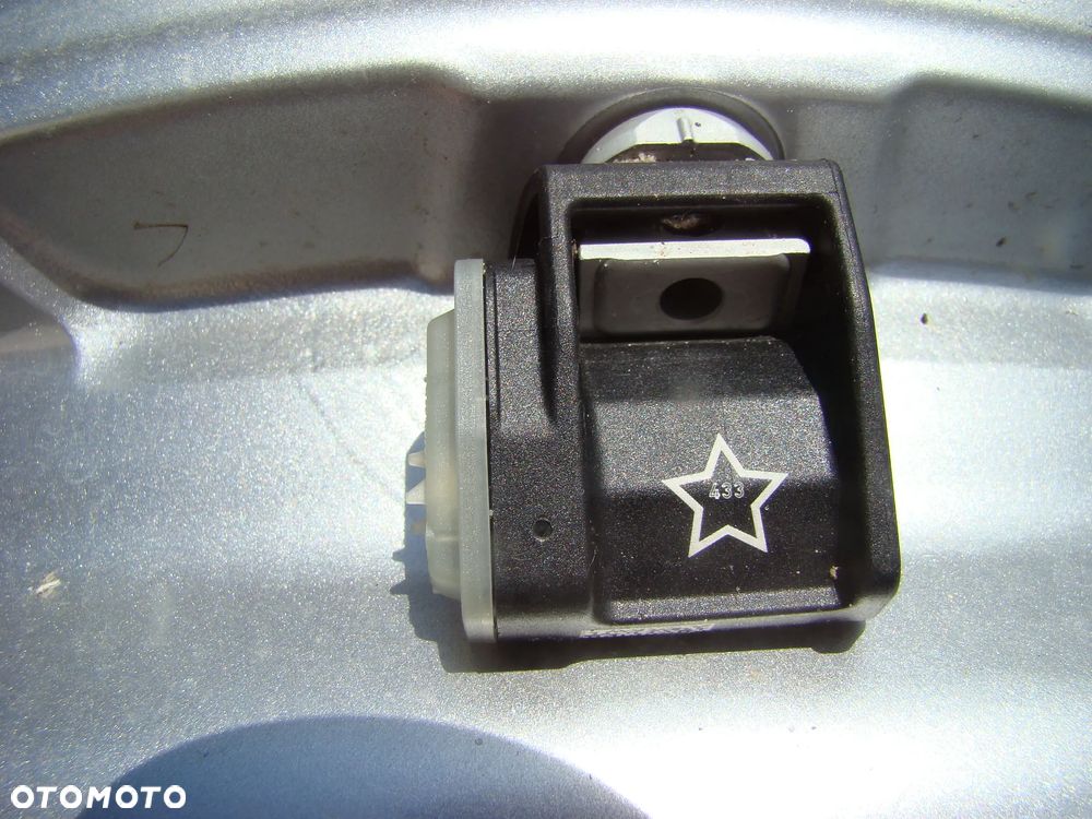 a19 5x112 BMW X5 G05 X6 G06 8,5jx18 IS44 czujniki ciśnienia - 8