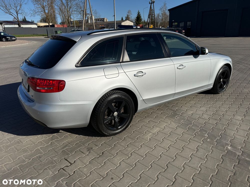 Audi A4 Avant 2.0 TDI DPF - 9