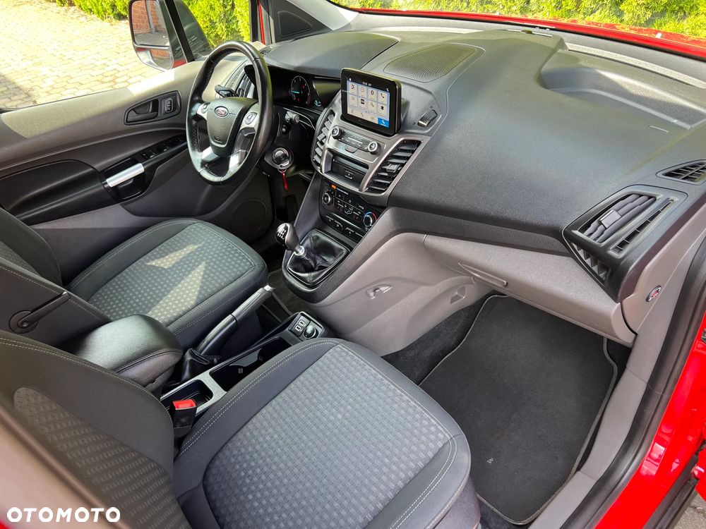 Ford Tourneo Connect - 18
