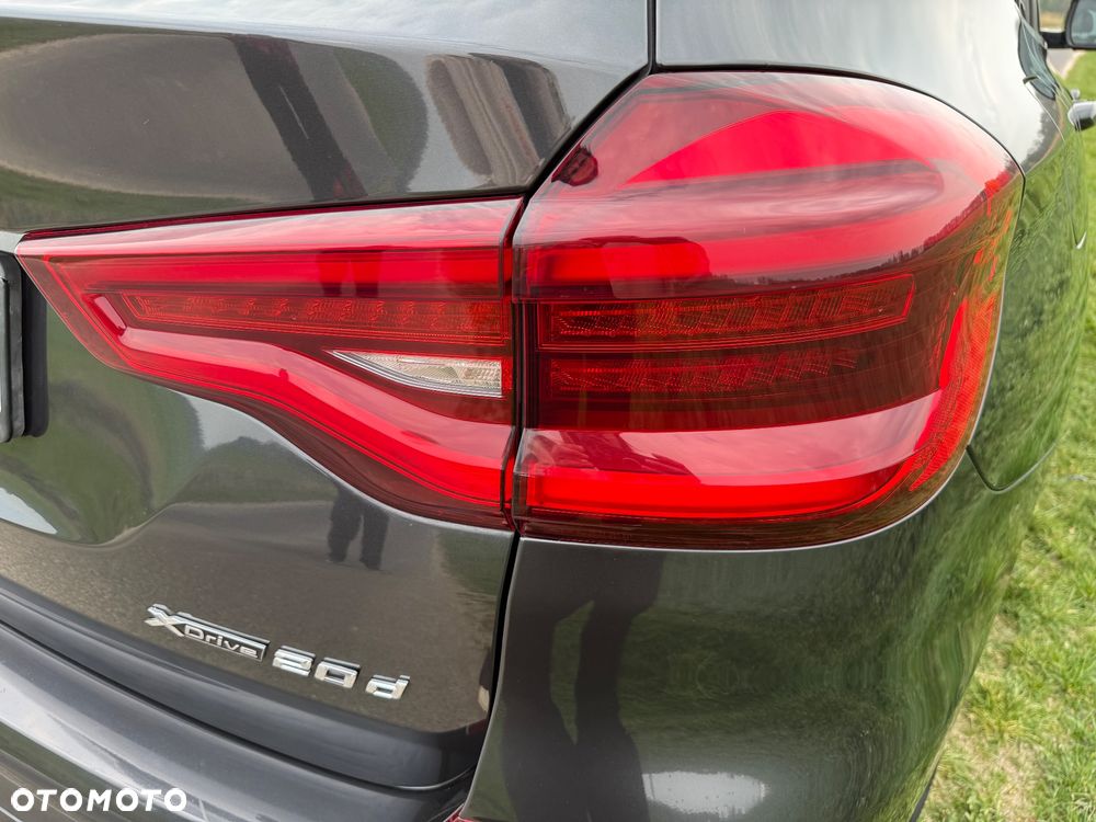 BMW X3 xDrive20d - 9