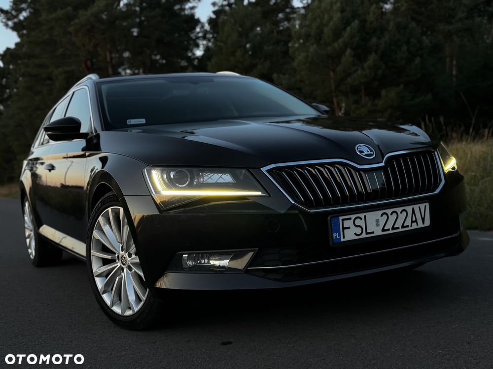 Skoda Superb 2.0 TDI Style - 2