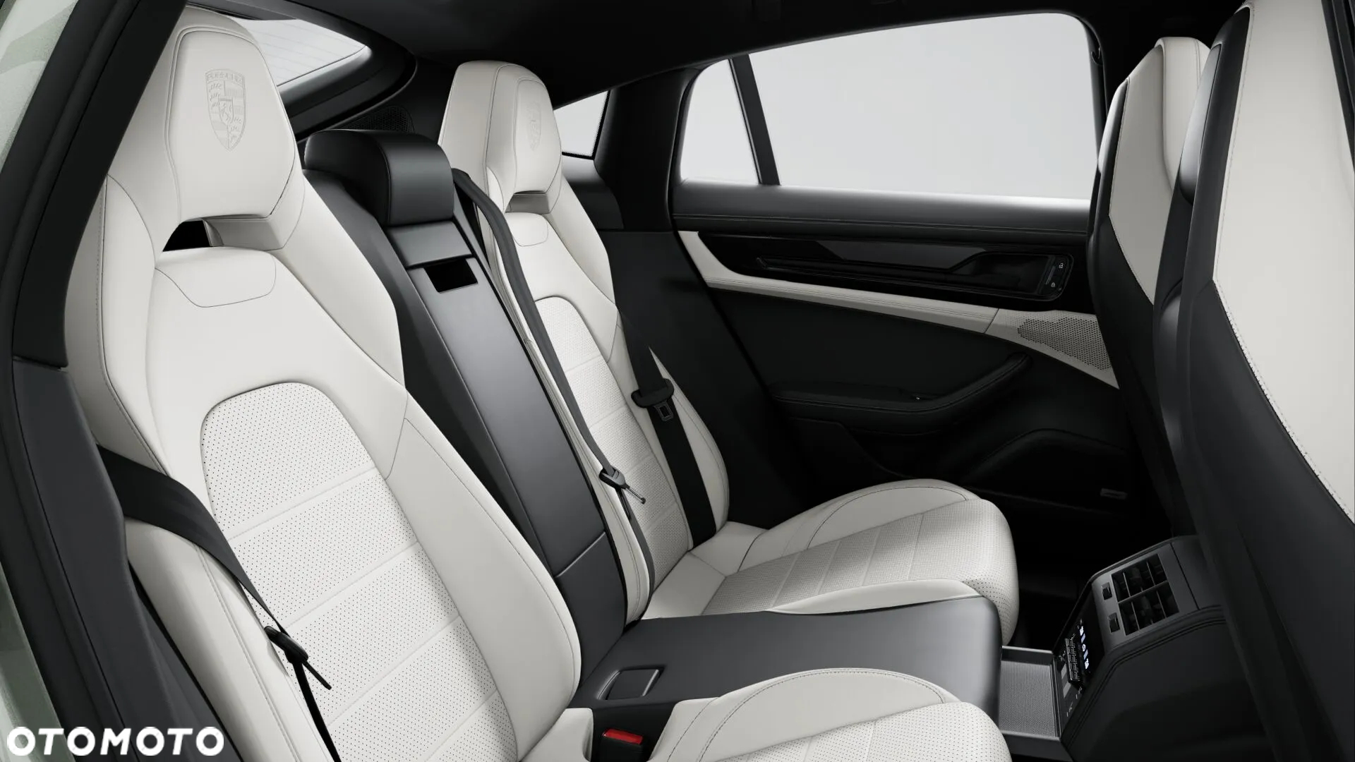 Porsche Panamera 4S E-Hybrid PHEV - 6