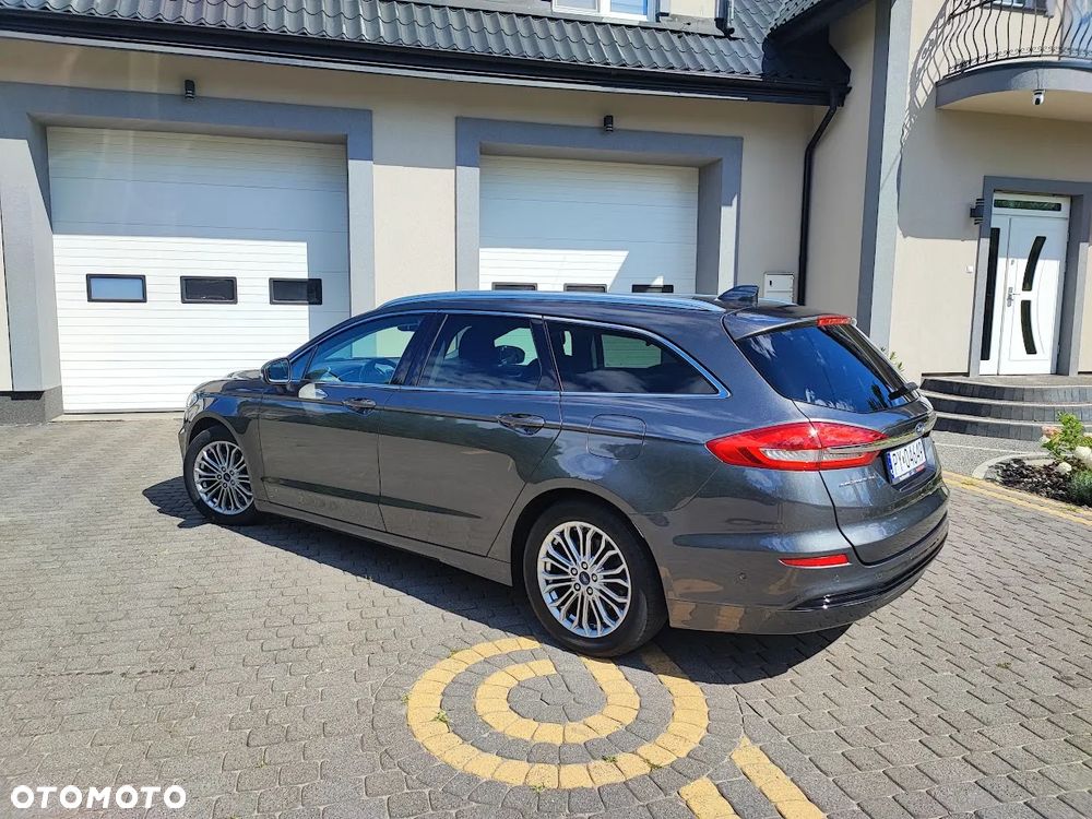 Ford Mondeo 2.0 Hybrid Titanium - 11