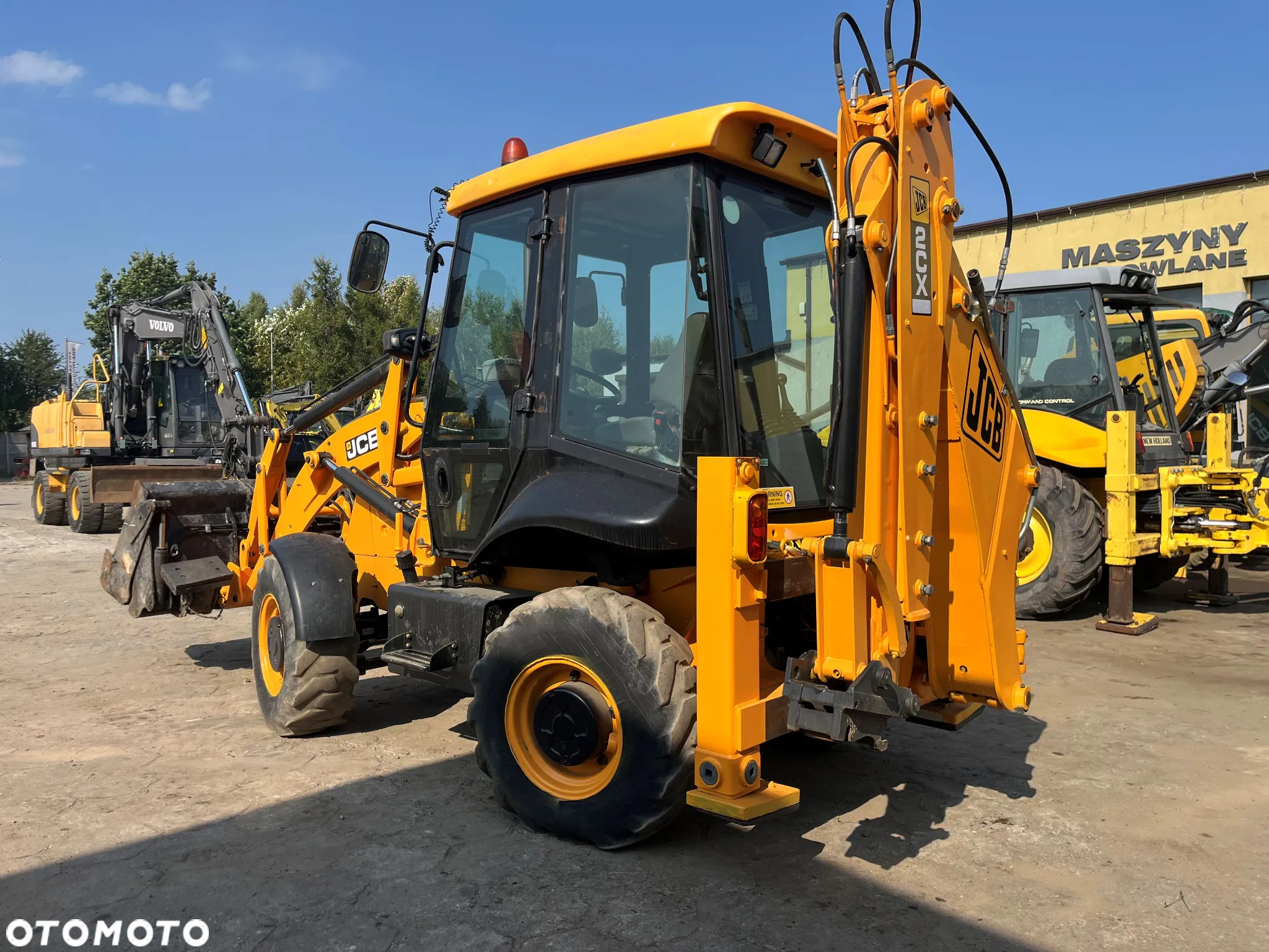 JCB 2CX - 6