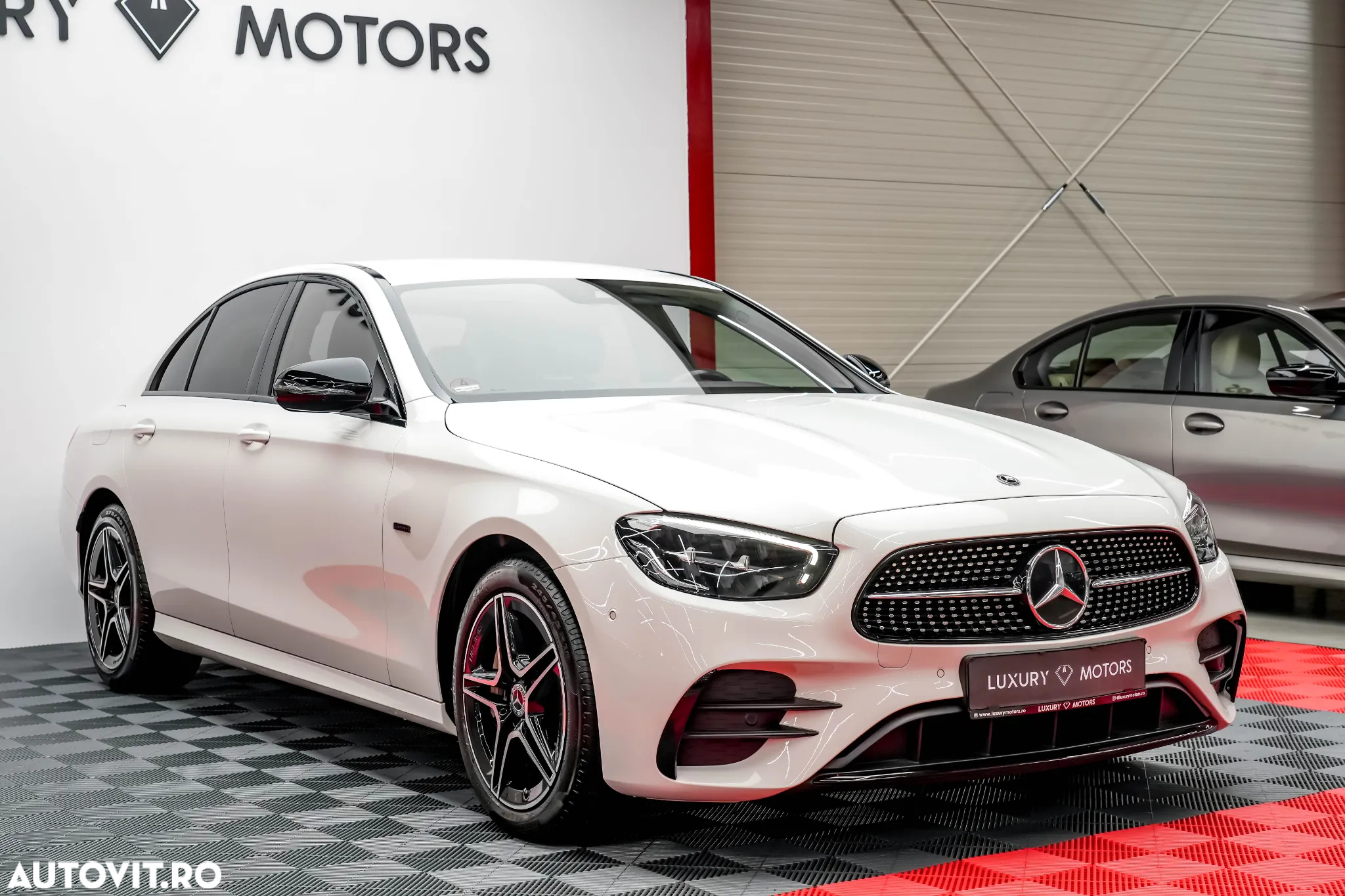 Mercedes-Benz E 300 de 9G-TRONIC AMG Line - 6