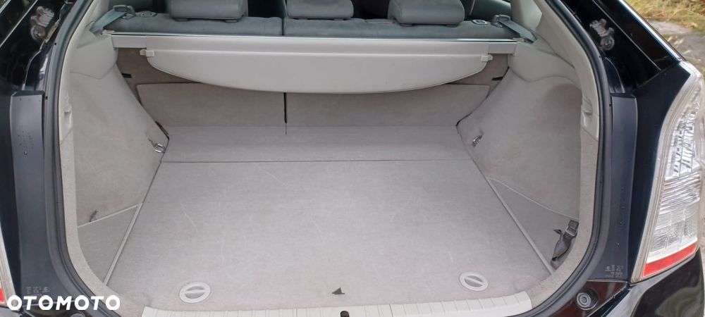 Toyota Prius 1.8 HSD Prestige - 21