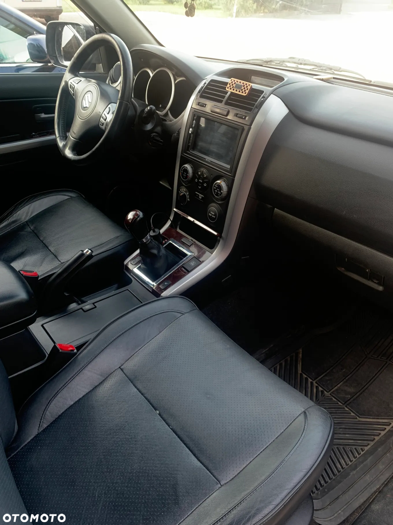 Suzuki Grand Vitara 2.0 De luxe - 9