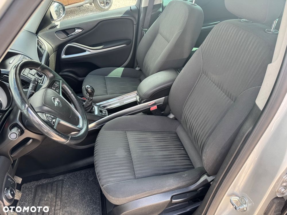 Opel Zafira - 19