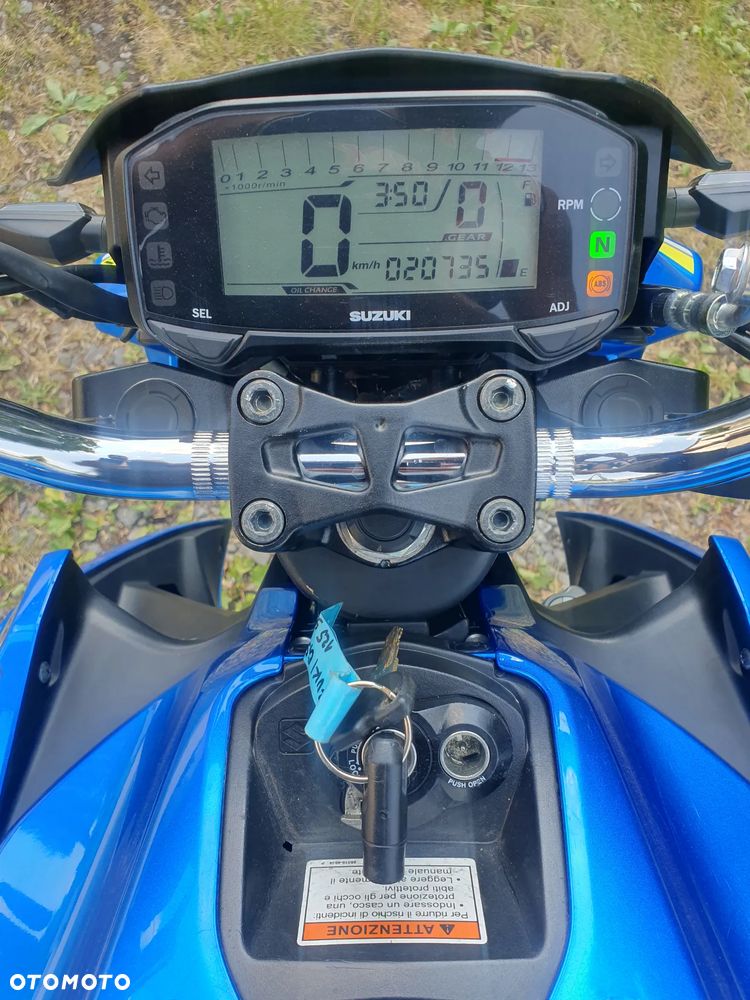 Suzuki GSX - 10