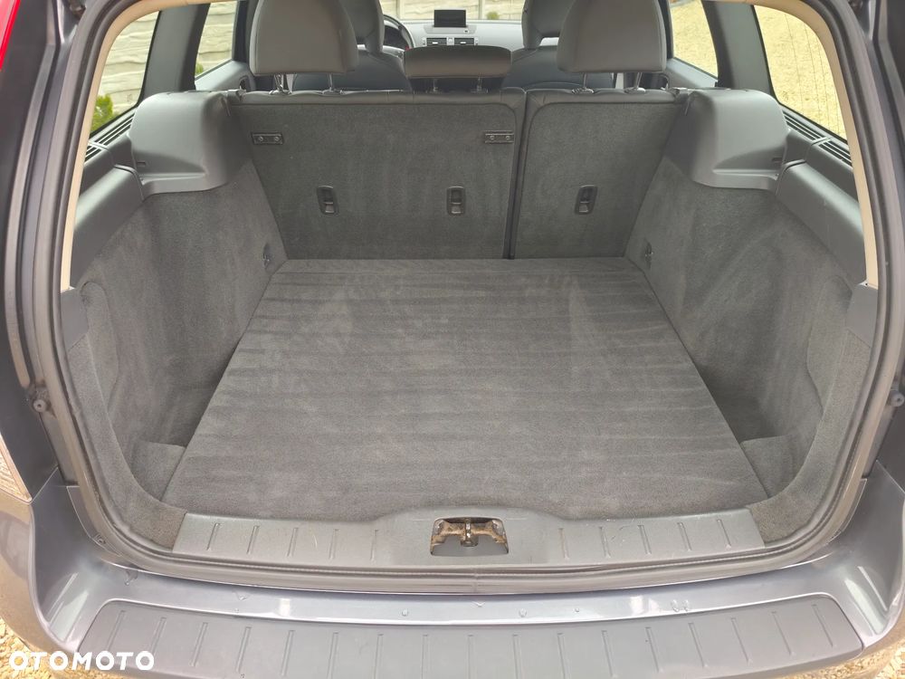 Volvo V50 DPF D2 Business Edition - 14