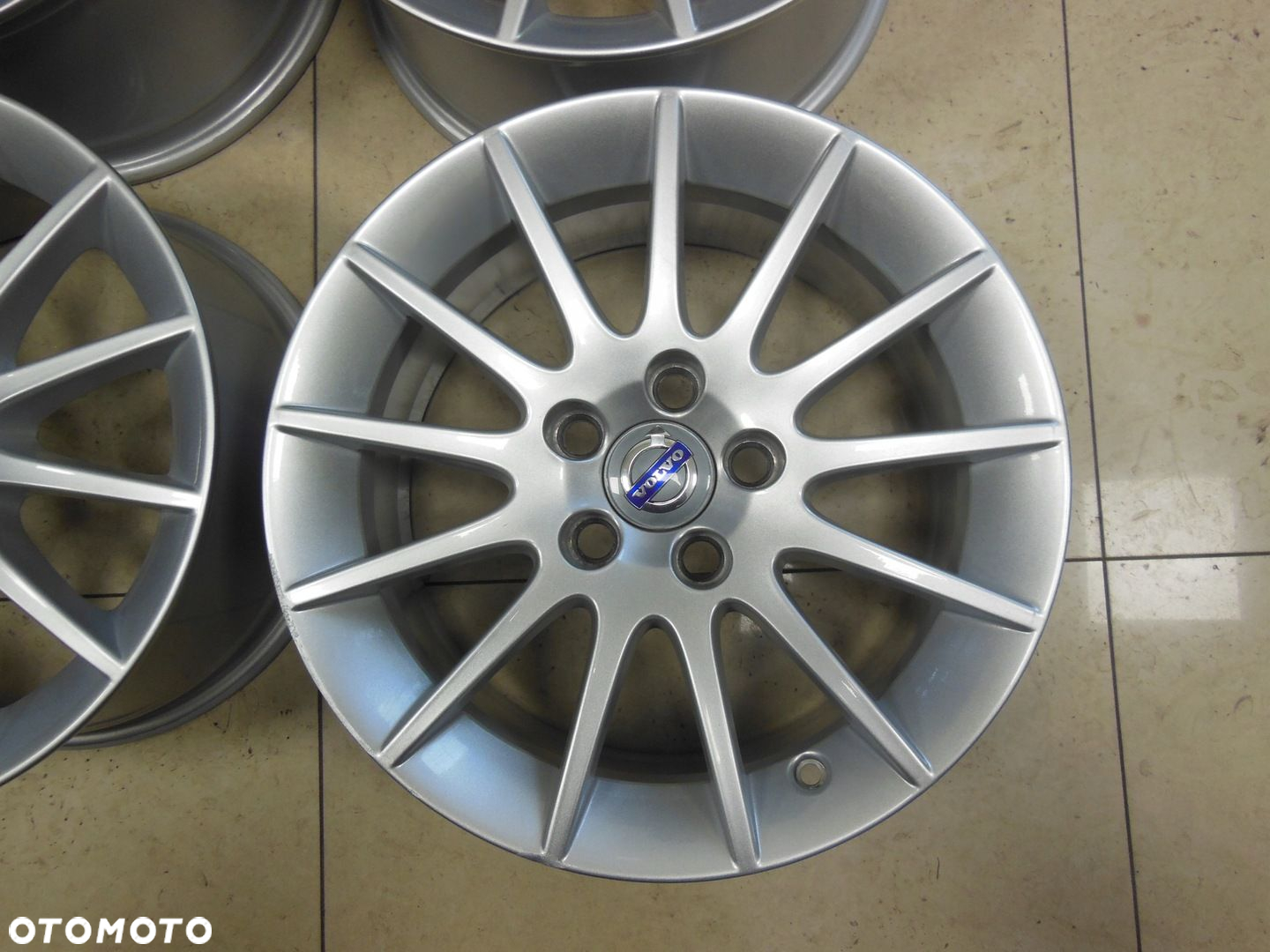 Felga aluminiowa Volvo OE 6.5" x 16" 5x108 ET 45 - 5