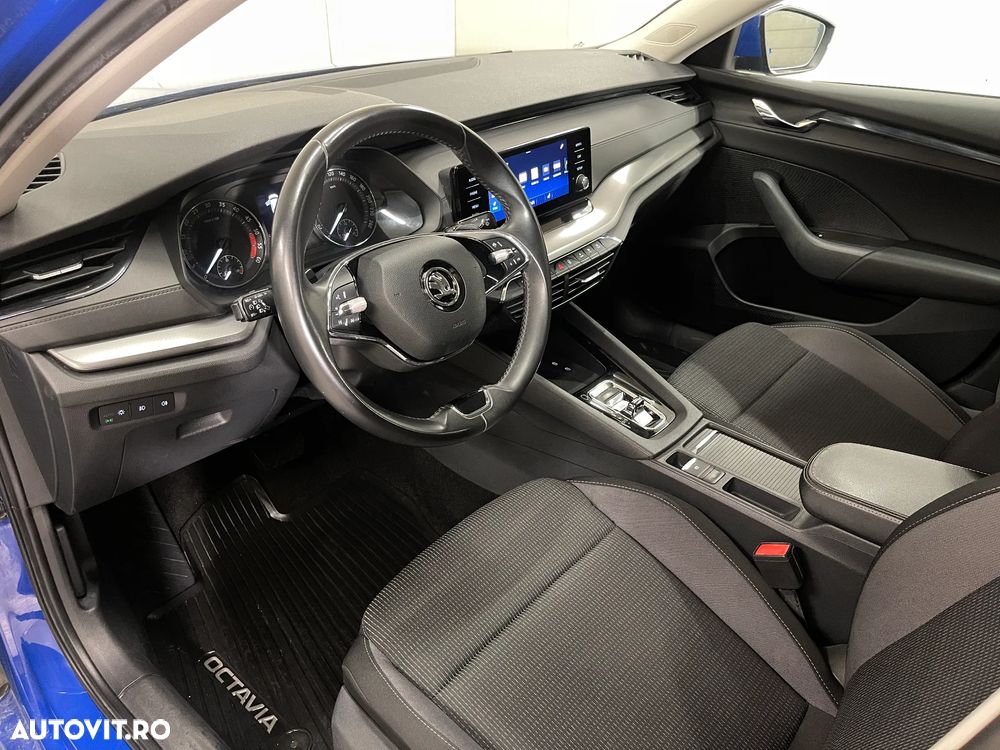 Skoda Octavia 2.0 TDI DSG Ambition - 6