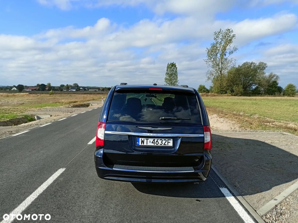 Chrysler Town & Country 3.6 Touring - 4