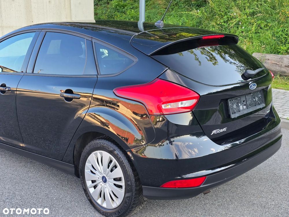 Ford Focus 1.0 EcoBoost Titanium - 21