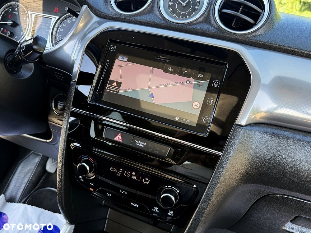 Suzuki Vitara 1.6 Premium 2WD - 30