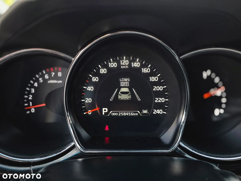 Kia Ceed 1.6 GDI DCT Platinum Edition - 19