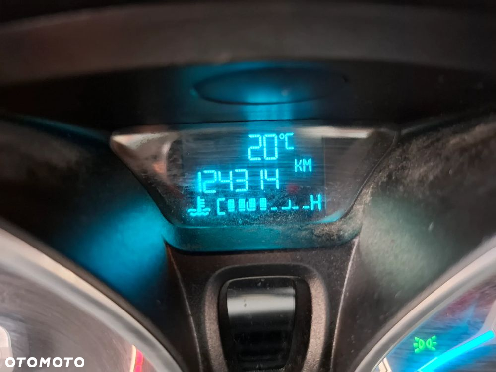 Ford Fiesta 1.25 Titanium EU5 - 23