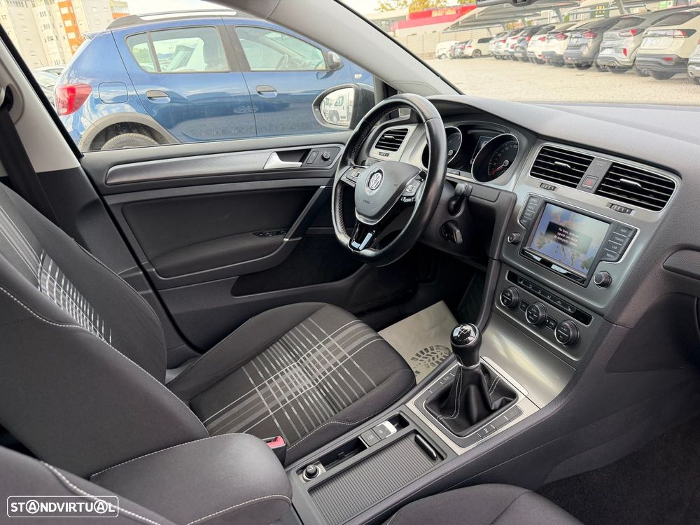 VW Golf 1.6 TDI BlueMotion Lounge - 9